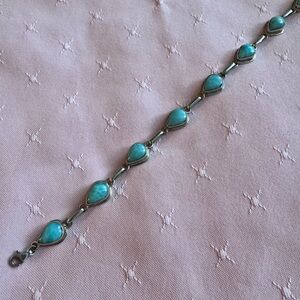 Elegant Silver and Blue Teardrop Bracelet